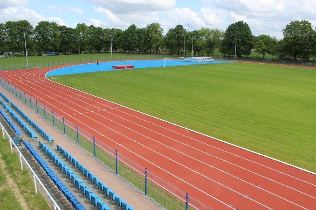 Hotel Sportowy Wolsztyn Zewnętrze zdjęcie